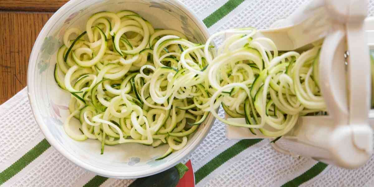 Spicy Thai Zoodles (Zucchini Noodles) - Raw at 50